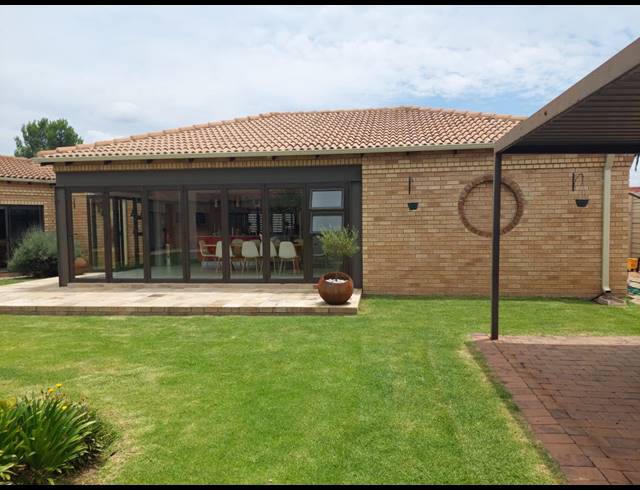 4 BEDROOM HOUSE FOR SALE IN WALDRIFT